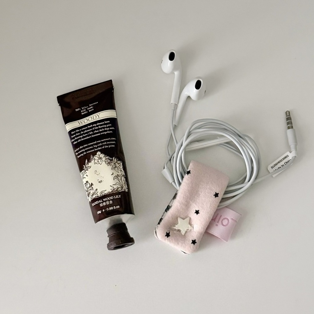 Linda Decoración de Auriculare - Cable Management Bag reseña y precio